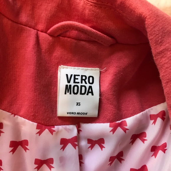 Pink blazer - Picture 3 of 3